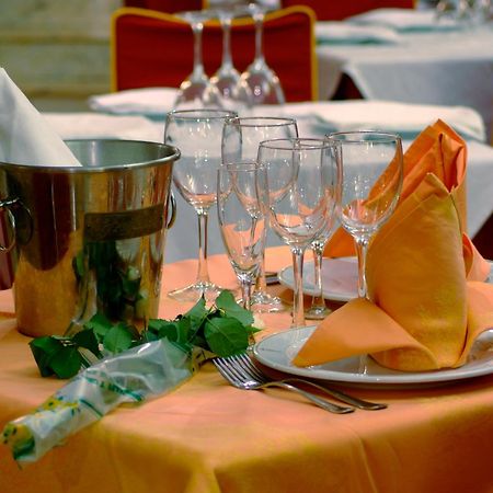 Hotel Reina Victoria Hellín 외부 사진