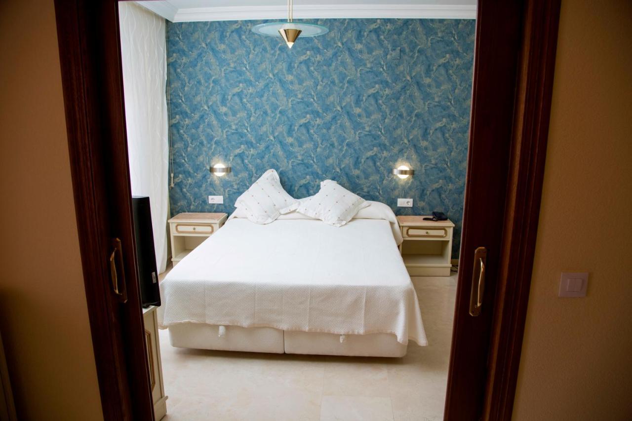 Hotel Reina Victoria Hellín 외부 사진