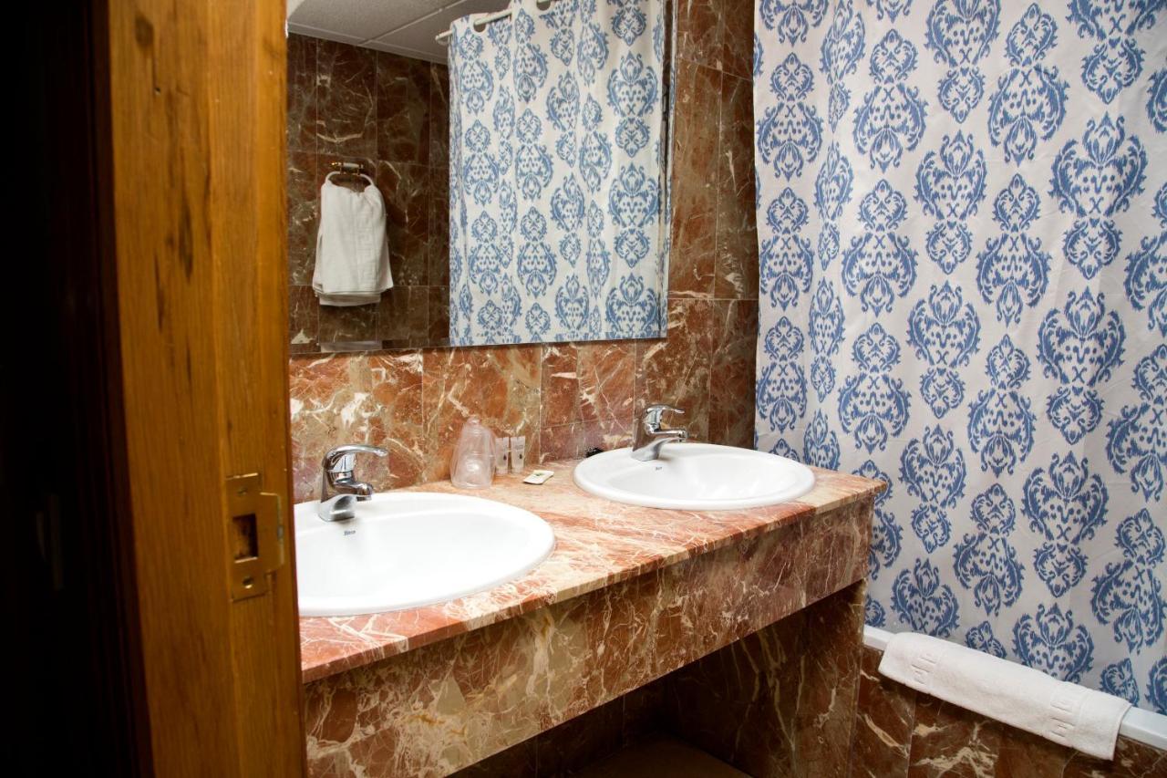 Hotel Reina Victoria Hellín 외부 사진