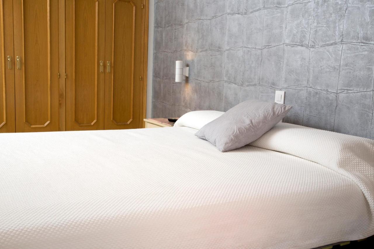 Hotel Reina Victoria Hellín 외부 사진
