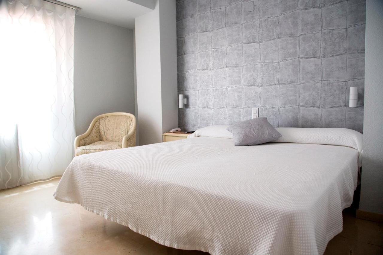 Hotel Reina Victoria Hellín 외부 사진
