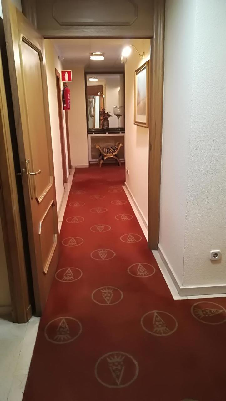 Hotel Reina Victoria Hellín 외부 사진